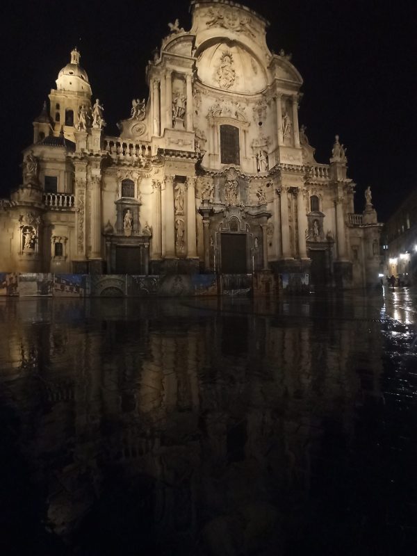 Catedral de Murcia de noche
